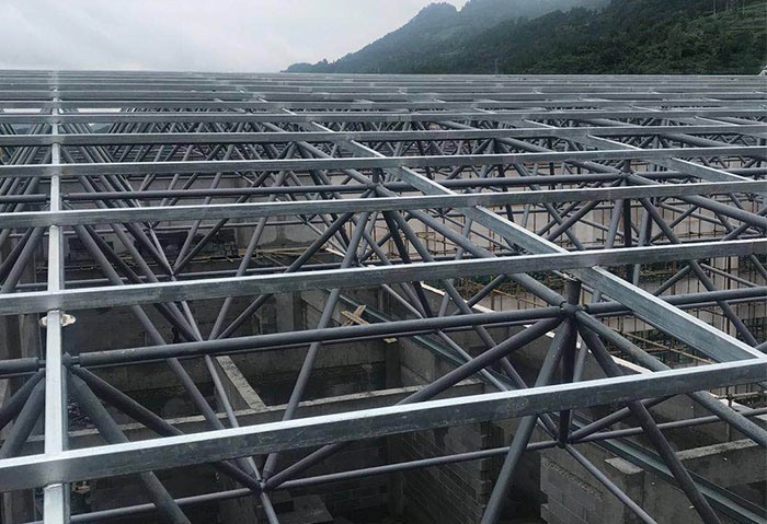 姜堰仁怀冠英学校艺体楼网架